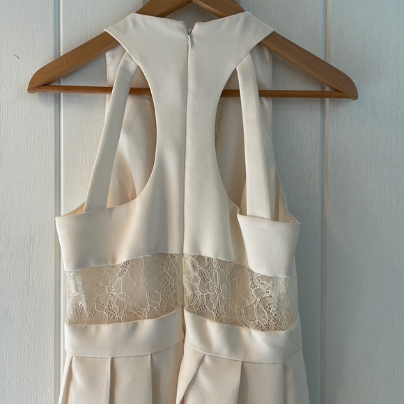 BCBG Generation - Picture 4 of 6